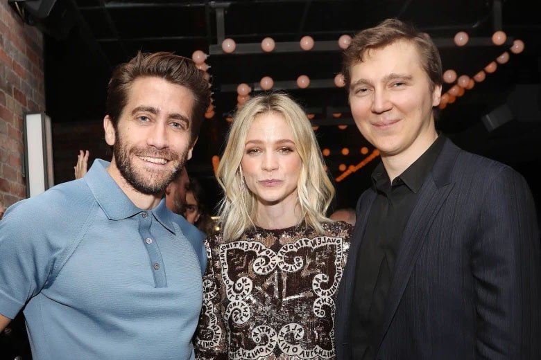 Paul Dano, Jake Gyllenhaal and Carey Mulligan posing for the camera